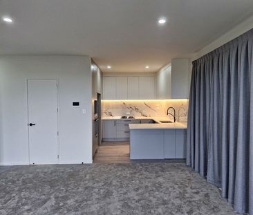 West Harbour. Brand new for you. - Photo 5