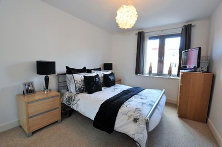 2 bedroom apartment to rent - Photo 4