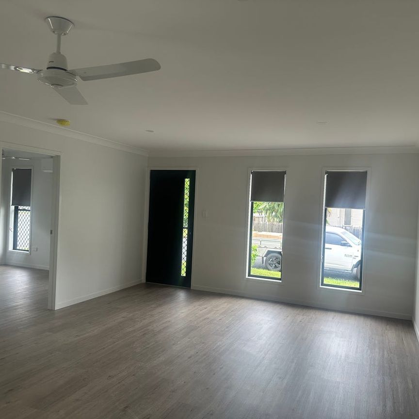 Move Straight In – Brand New Family Home - Photo 1