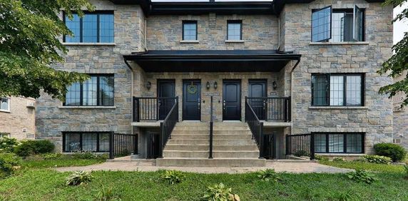 4 1/2 STYLE CONDO/ LAVAL CHOMEDEY - Photo 2