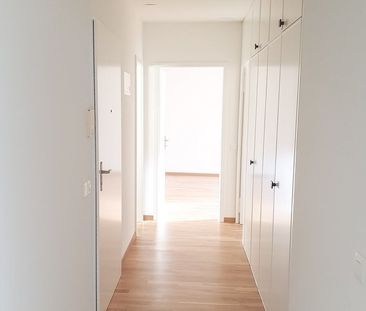 Frisch Sanierte Wohnung in Zürich - Photo 2
