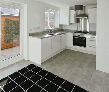 3 bedroom House To Let Total Size: 732 SQ FT - Photo 4