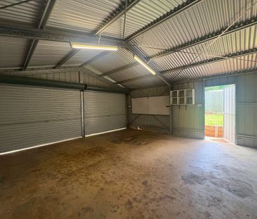 Inner City Living with Charm - Photo 6