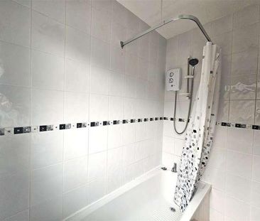 Bruce Avenue, Worthing, BN11 - Photo 5