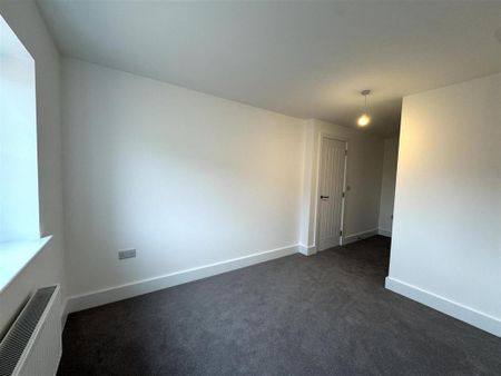3 bedroom detached house to rent - Photo 5