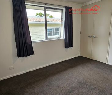 4 Bedroom Home on large Section. - Photo 3