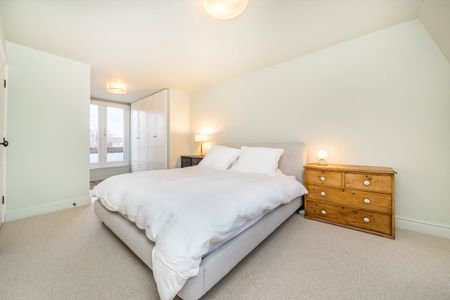 Clifton Avenue, W12, London - Photo 5