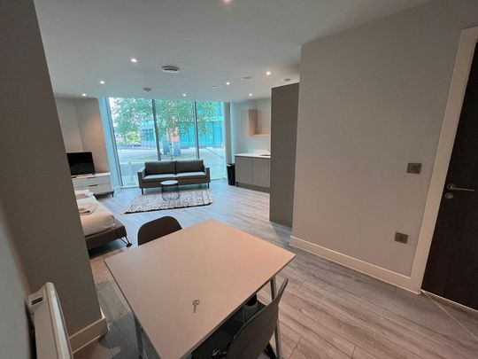 Wokingham Road - Photo 1