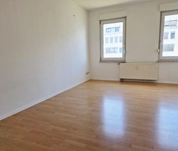 Schöne 3-Raumwohnung mit tollem Balkon in Leipzig - Photo 1