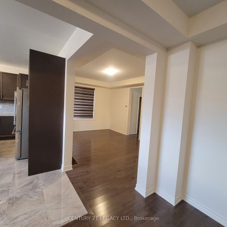 For Lease - 1271 Plymouth Drive, Oshawa, Ontario - Photo 4