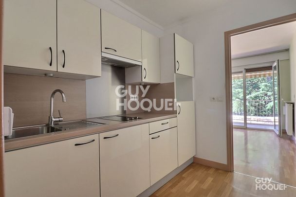 Appartement Saint Michel Sur Orge 1 pièce(s) 31 m2, balcon, cave et parking. - Photo 1