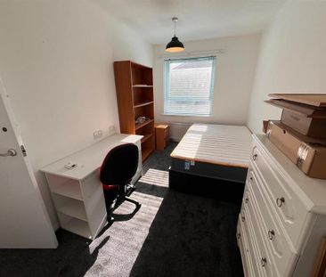 4 bedroom terraced house to rent - Photo 5