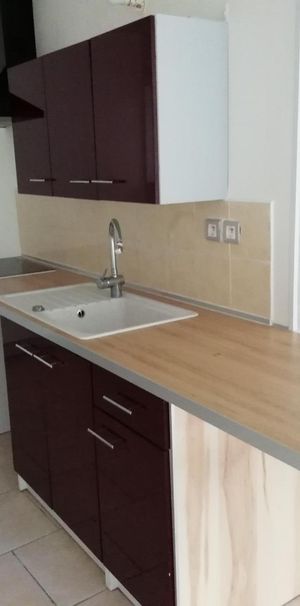 Location Appartement 2 pièces 56m² LUGNY 71260 - Photo 1