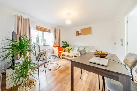 1 bedroom flat to rent - Photo 3