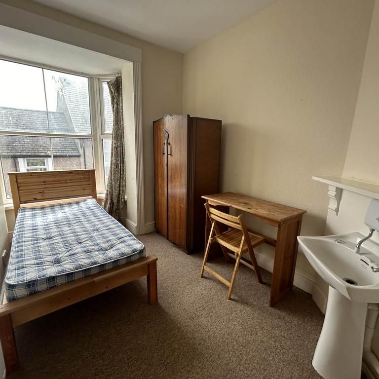 4 bedroom house to rent - Photo 1