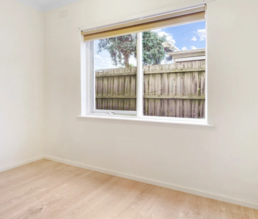 5 / 26 Byrne Avenue, Elwood - Photo 4