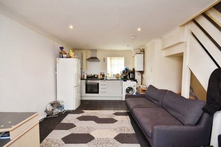 Railway Street, CARDIFF - Photo 3