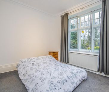 1 bed Flat To Let - Photo 2
