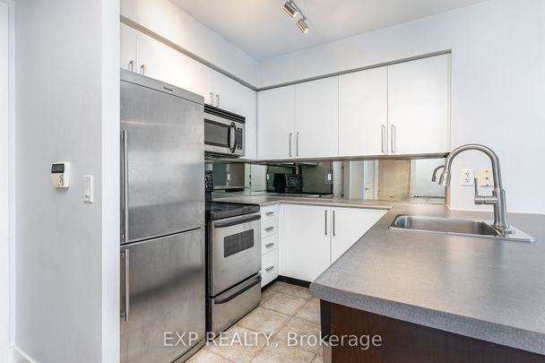 Battery Park Lofts , #1810 - Photo 1