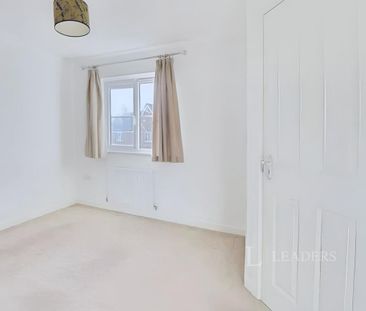 2 bedroom semi-detached house to rent - Photo 3