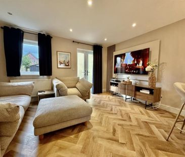 Christmas Place, The Staiths, Gateshead - Photo 2