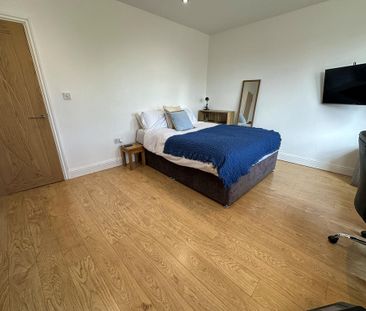 5 bedroom house to rent - Photo 1