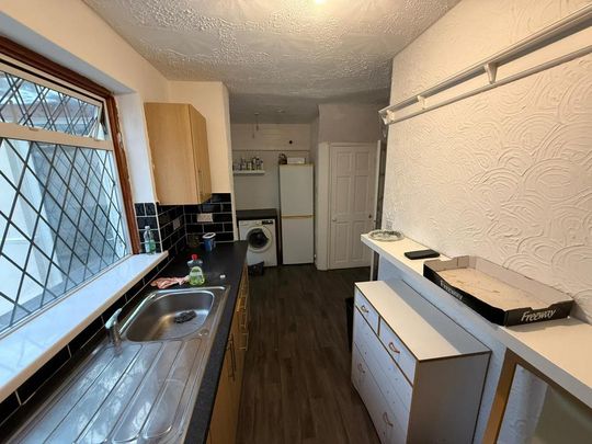 3 bedroom terraced house to rent - Photo 1