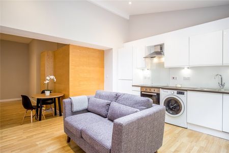 52 Bankfield Road, Huddersfield, HD1 - Photo 2