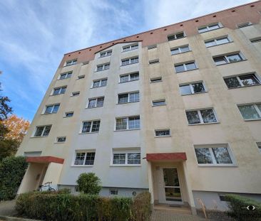 ++ schicke, frisch renovierte 3-Raum Wohnung mit Balkon - sichern S... - Photo 1