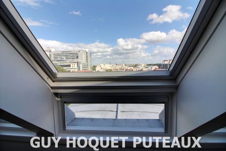 DERNIER ETAGE - F2 MEUBLE- CENTRE VILLE - VUE TOUR EIFFEL - Photo 2