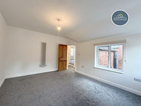 3 bedroom semi-detached house to rent - Photo 2