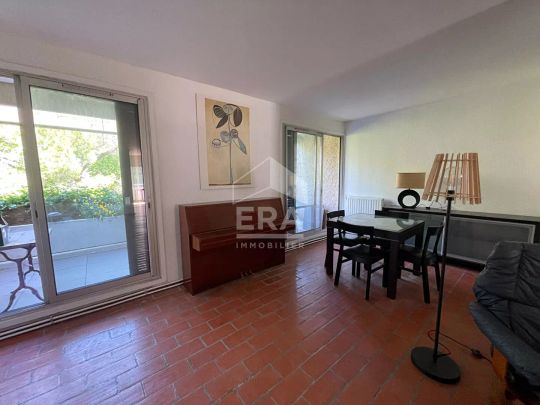 AIX EN PROVENCE - LA TORSE - CV A PIEDS -T3 TERRASSE - MEUBLE - PISCINE - Photo 1