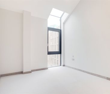 Drapers Yard London SW18 - Photo 5