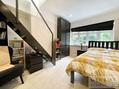 4 bedroom property to rent in Epsom - Photo 3