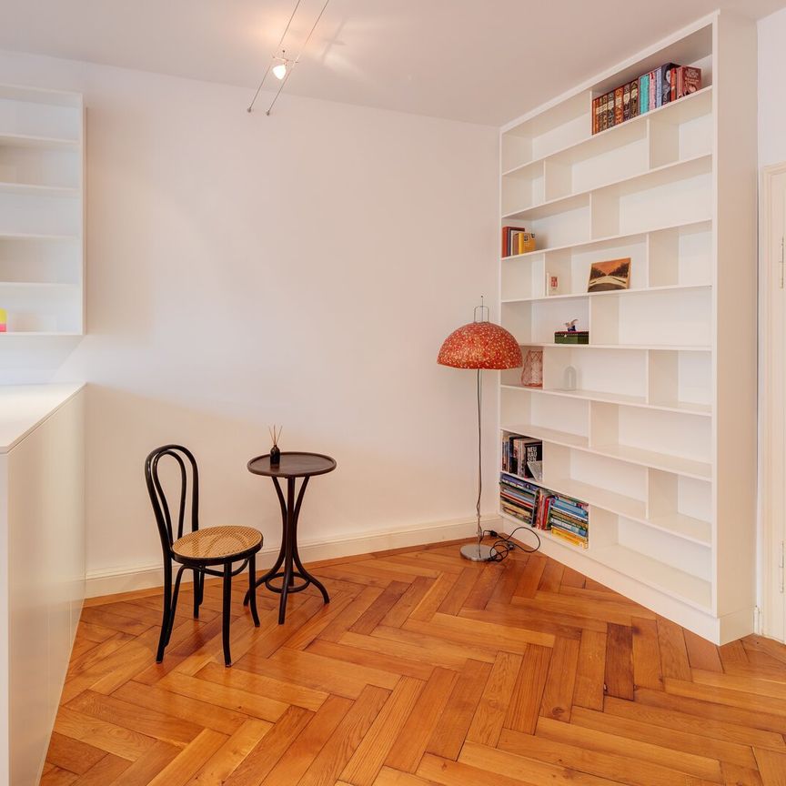 Elegant historic apartment for rent - Photo 1