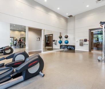 13688 100 Avenue #1104, Surrey, BC V3T0G5 - Photo 4