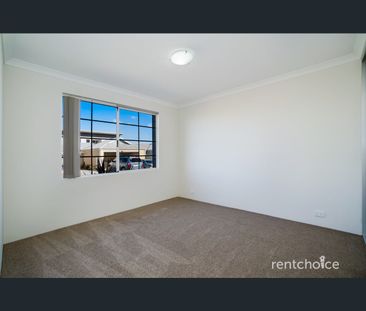 8/1 Burch Way, Baldivis, WA 6171 - Photo 4