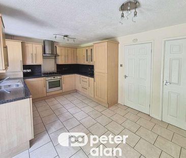 Sir Charles Crescent, NP10 - Photo 6