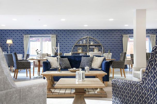 2 bedroom retirement property to rent - Photo 1