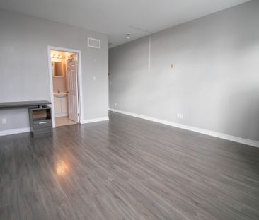 **ALL UTILITIES INCLUDED** Student Room For Rent in St. Catharines!! - Photo 4