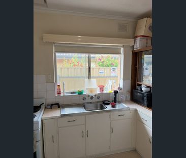 Low-Maintenance Living in Prime Clearview Location - Photo 5