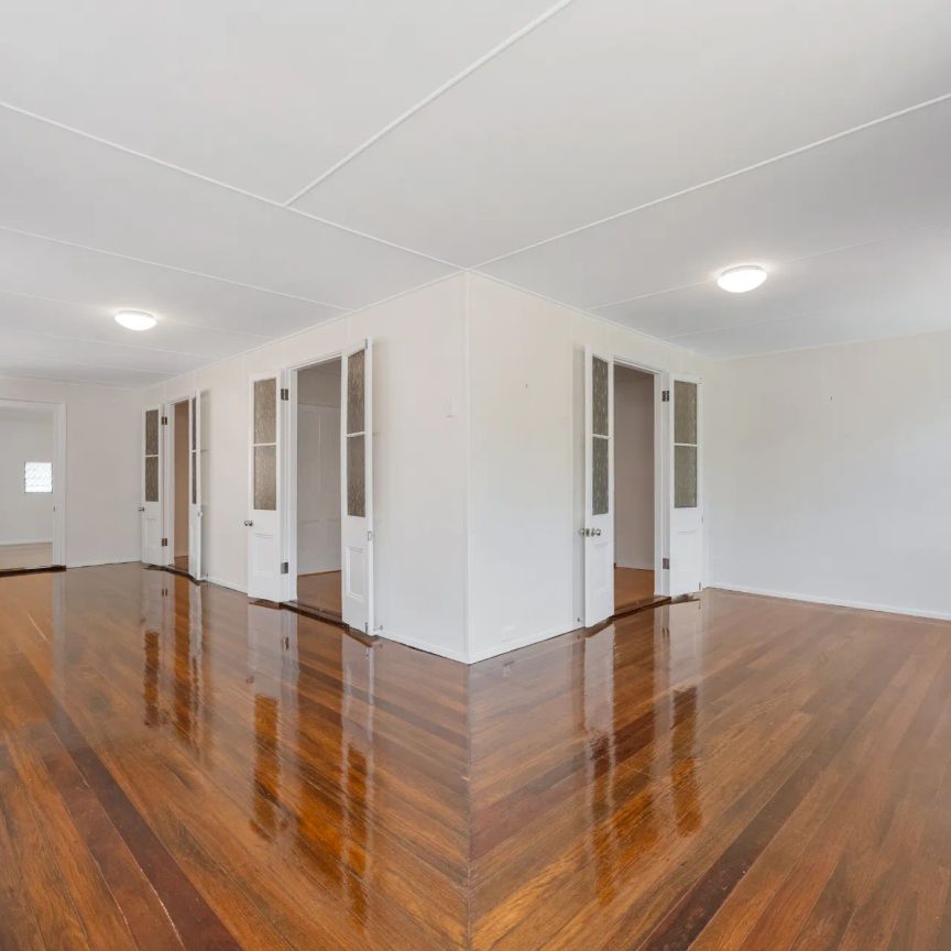 Big block, Plenty of Space, Style & Convenience ! - Photo 1