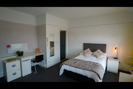 3 Bed Flat, Kensington, L7 - Photo 4