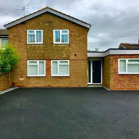 1BCR - Professional Co-Living Property - Photo 1