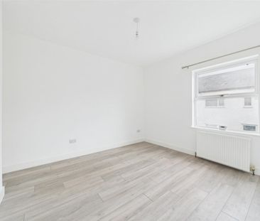 2 bedroom End of terrace house to rent - Photo 2