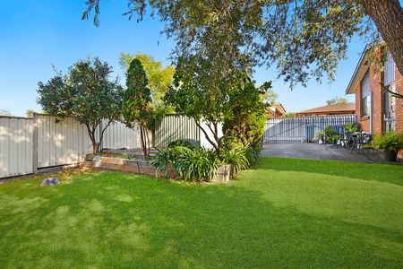Home For Rent - Photo 2