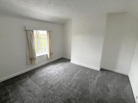 2 bedroom detached house to rent - Photo 5