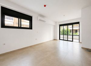 Διαμέρισμα για ενοικίαση - Νίκαια, - Φωτογραφία 1