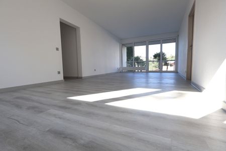 UP TO 3 MONTHS FREE -3.5 rooms with 2 bathrooms in Coldrerio - Photo 4