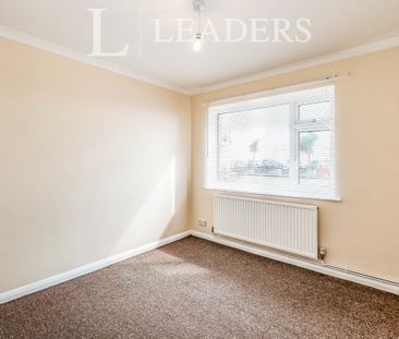 2 bedroom apartment to rent Brighton Road, Worthing, BN11 - Photo 3
